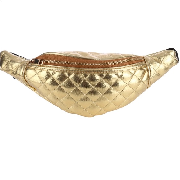 Quilt designed fanny packs - Picture 4 of 7